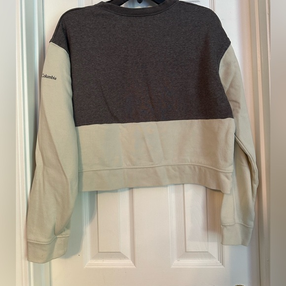 Columbia Women's Trek Cropped Crew Neck - Picture 3 of 6